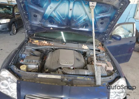 2005 Dodge Magnum Rt z USA, uszkodzony, nr VIN 2D4GV58295H541931